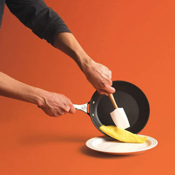 Le Creuset 9.5-inch Non-Stick Saute Pan